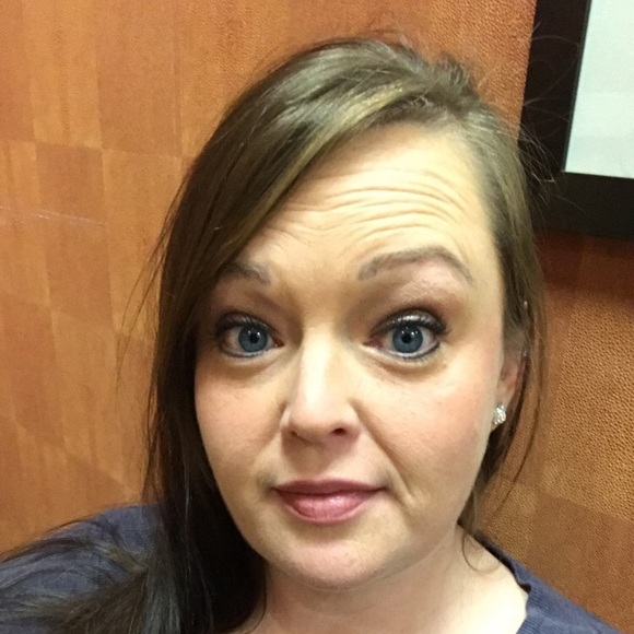 Meet your Posher, Jvette - Picture 1 of 1